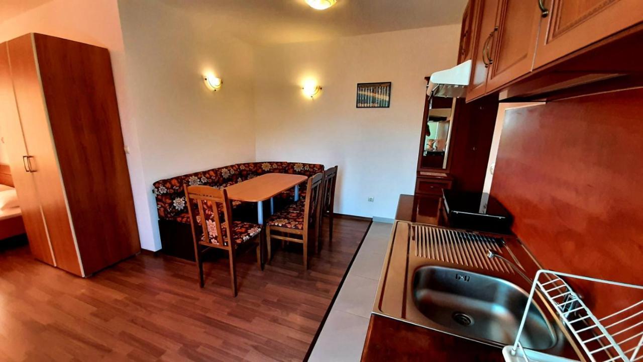 Adri Guest House Nesebyr Zewnętrze zdjęcie