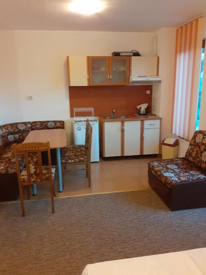 Adri Guest House Nesebyr Zewnętrze zdjęcie